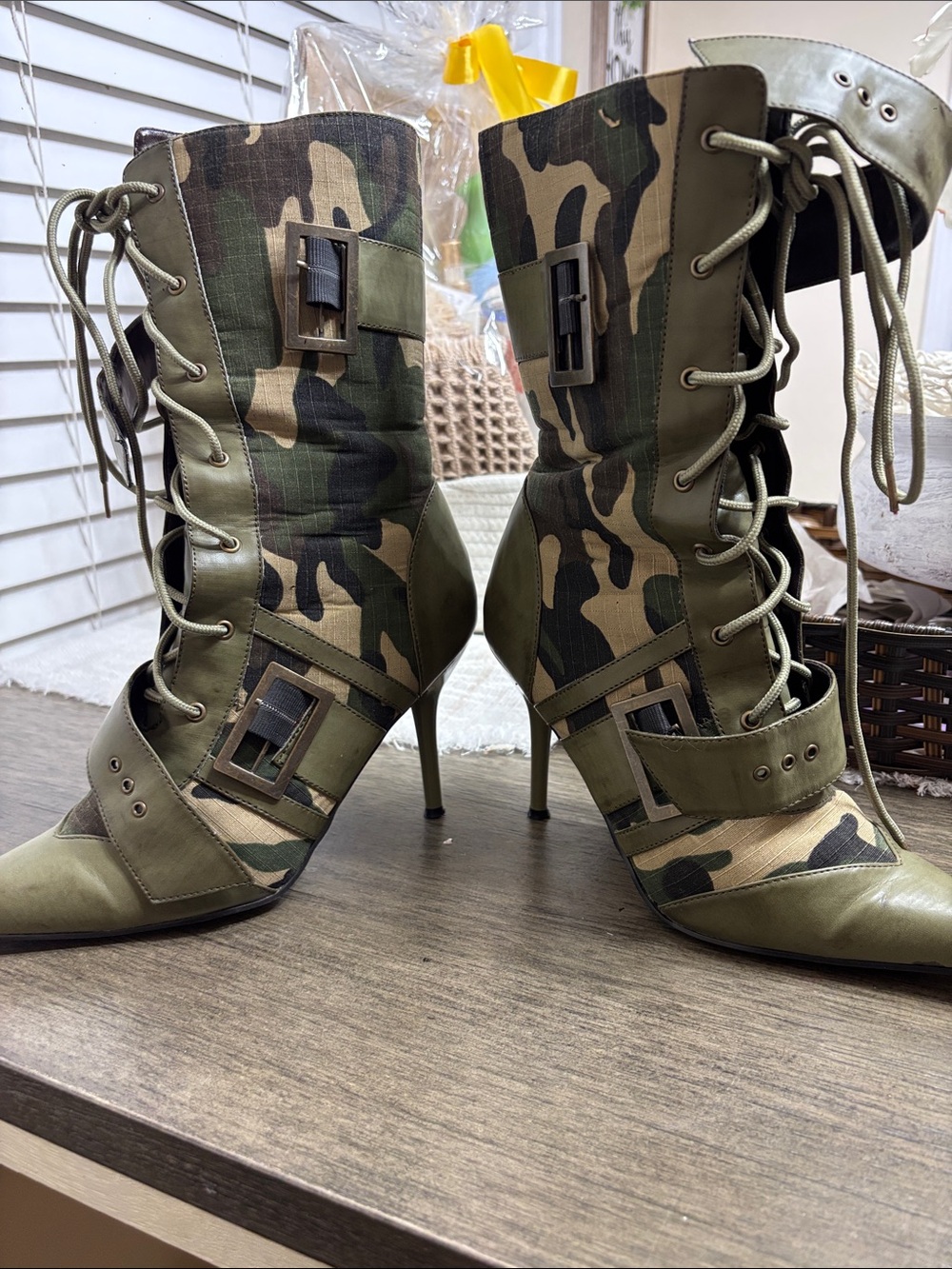 Women’s Camouflage Lace-Up Stiletto Boot - Olive